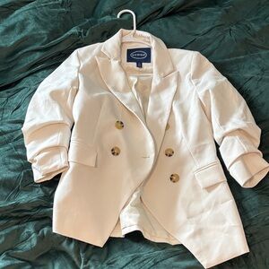 Scoop Women's Cream Blazer